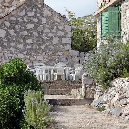 House With A Parking Space Zavala, Hvar - 5702 بيت للعطل