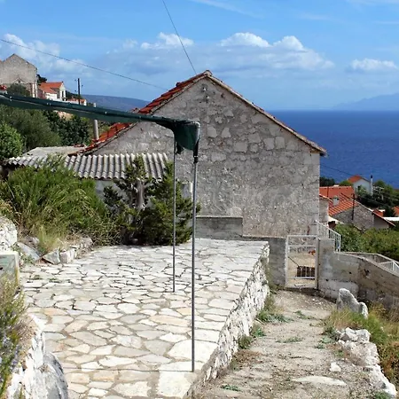 House With A Parking Space Zavala, Hvar - 5702 بيت للعطل *